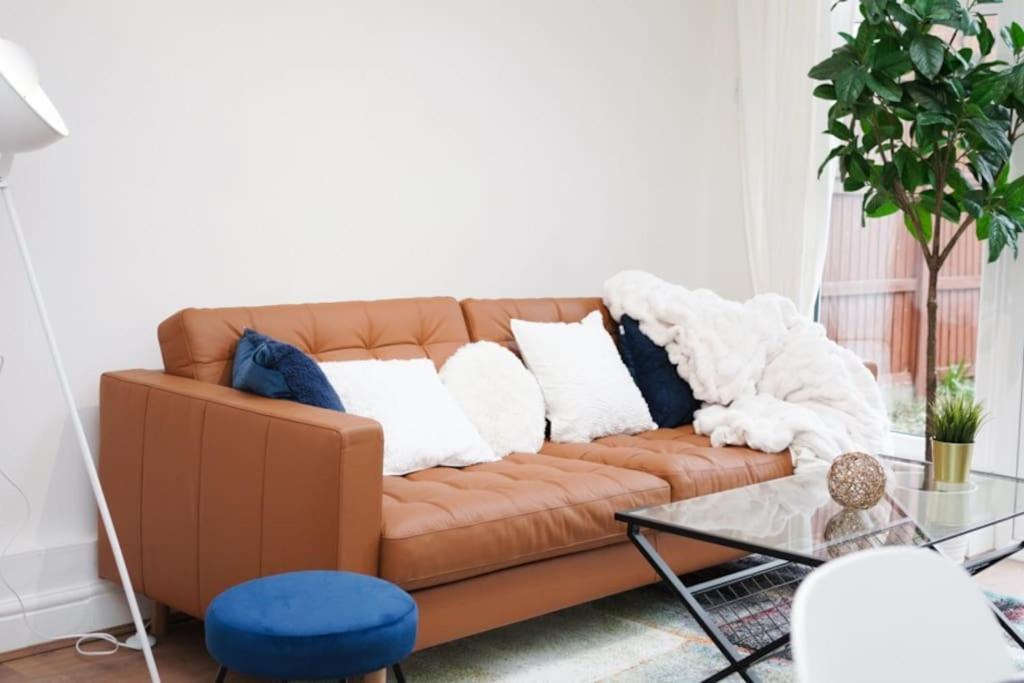 Newly Renovated Modern 4 Bed 3 Bath Apartment London Eksteriør bilde