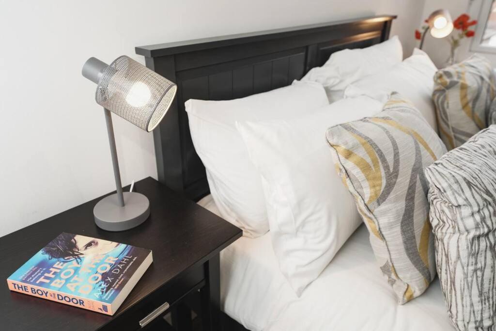 Newly Renovated Modern 4 Bed 3 Bath Apartment London Eksteriør bilde